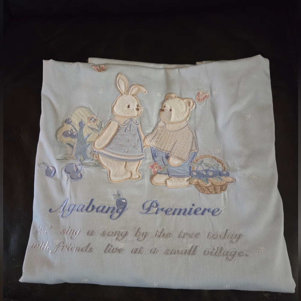 Agabang Premiere Embroidered Duvet